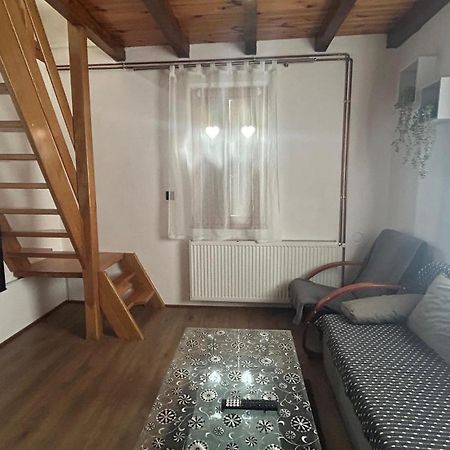 Guest House Emanuela Слуни Екстериор снимка